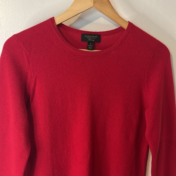 Charter Club Luxury 100% Cashmere Red Crew Neck Classic Sweater Sz S - Picture 2 of 6